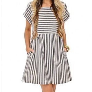 🌼NWT Striped Babydoll Dress with Pockets L 🌼